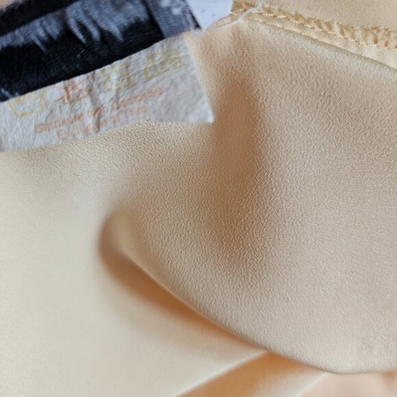 Size XL to 1X Vintage 1990s Eatons Yellow Blouse - Picture 10 of 10